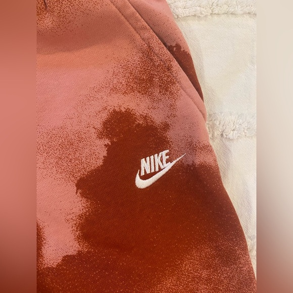 Nike Kids All Over Print Joggers Size XL - Picture 4 of 8